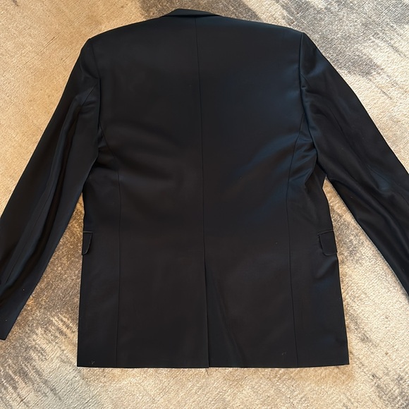 Tallia Tuxedo 38R jacket, 32 x 32 pants.  Unaltered. - Picture 5 of 9